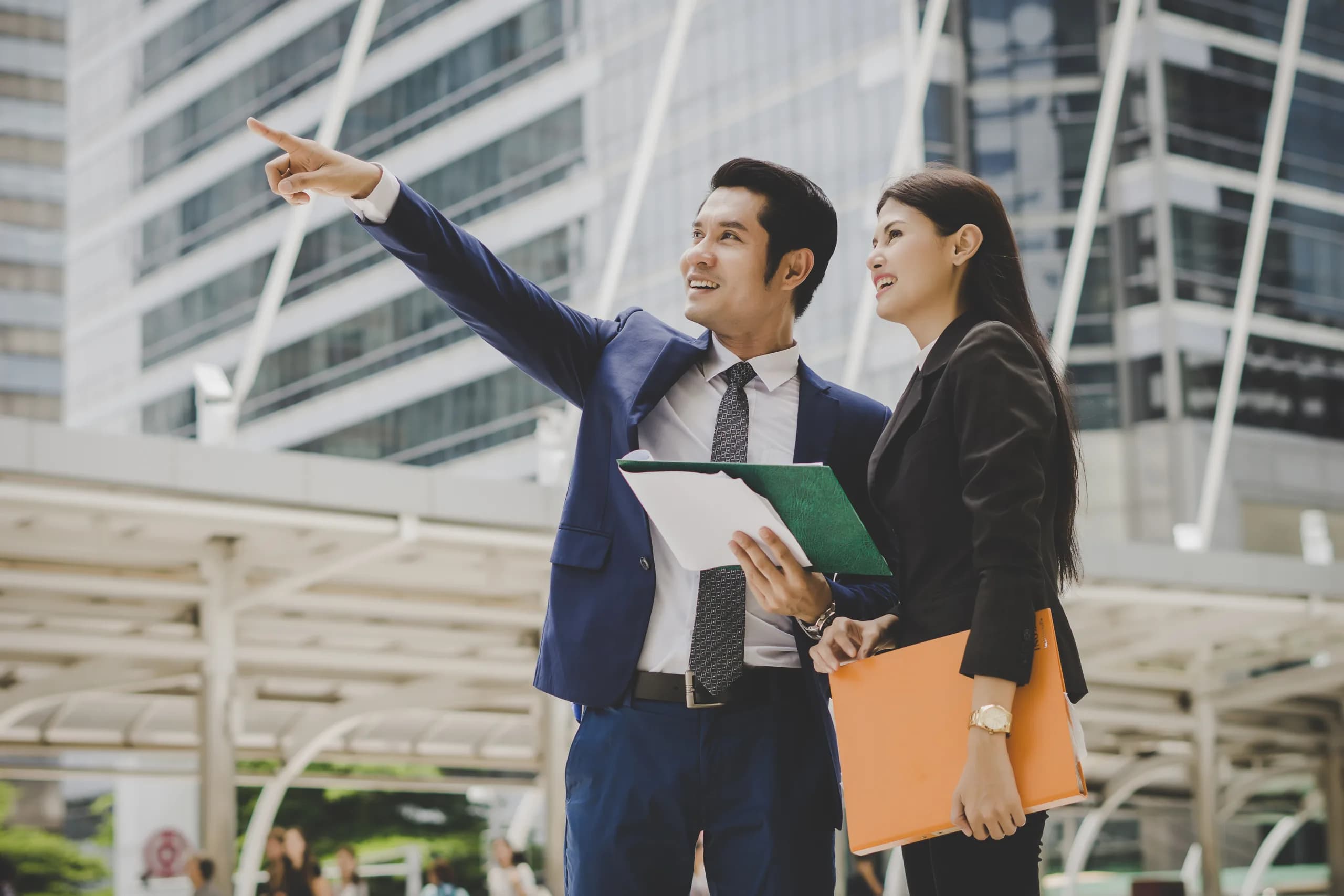 Môi giới bất động sản