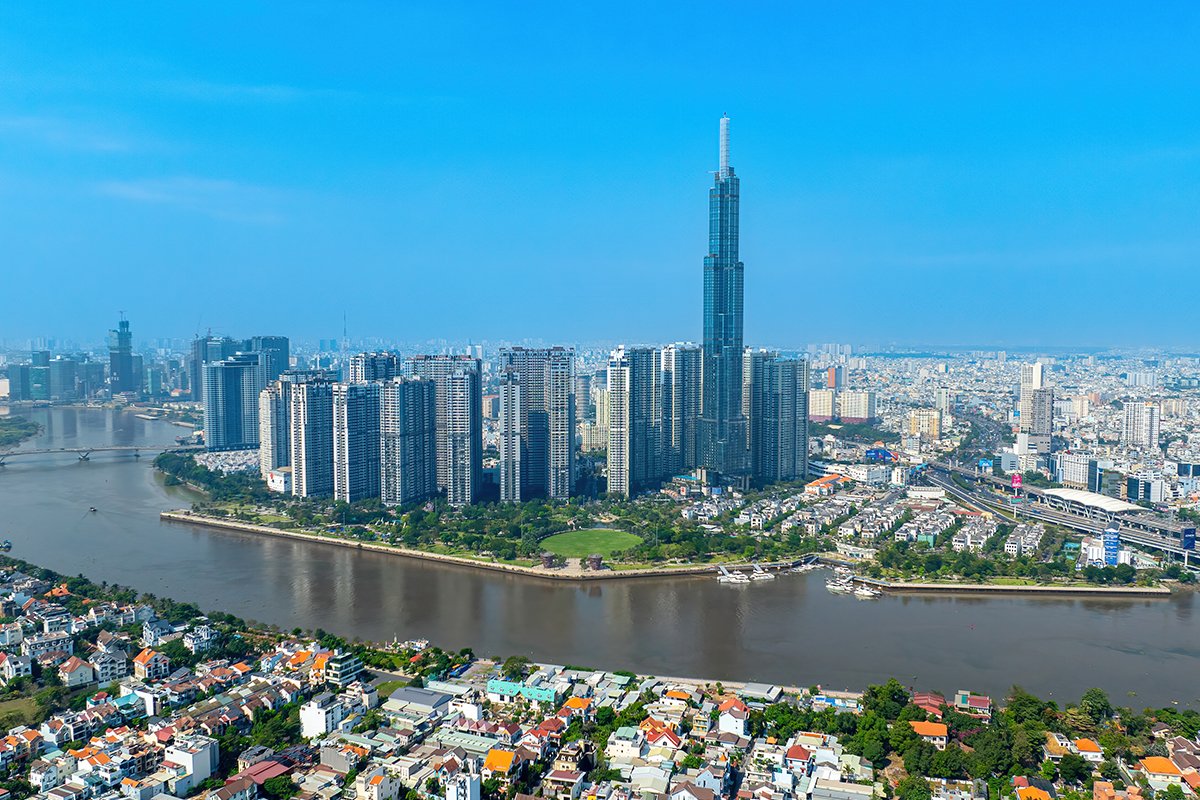 Cán Cân Quản Lý Vận Hành Chung Cư: Chọn Uy Tín Hay Tiết Kiệm Chi Phí?